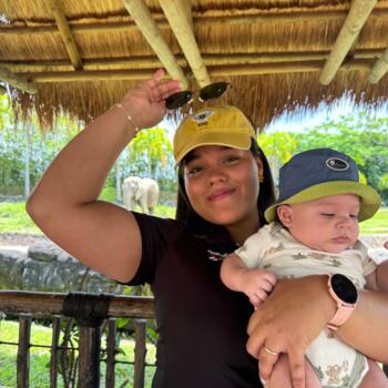 Babysitting job in David: babysitting job Auri