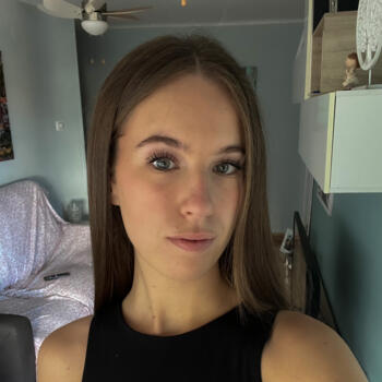 Canguro en Calella: Ingrid