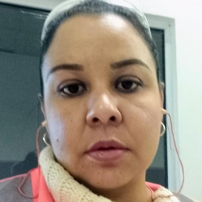 Babysitter in Atibaia: Celina