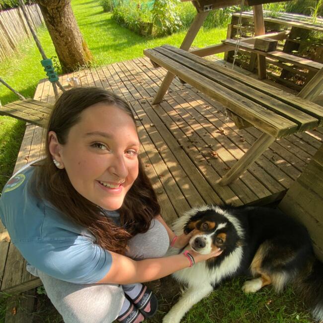 Babysitter in Thin-le-Moutier: Lola