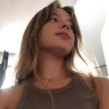 Babysitter in Tournai: Elisa