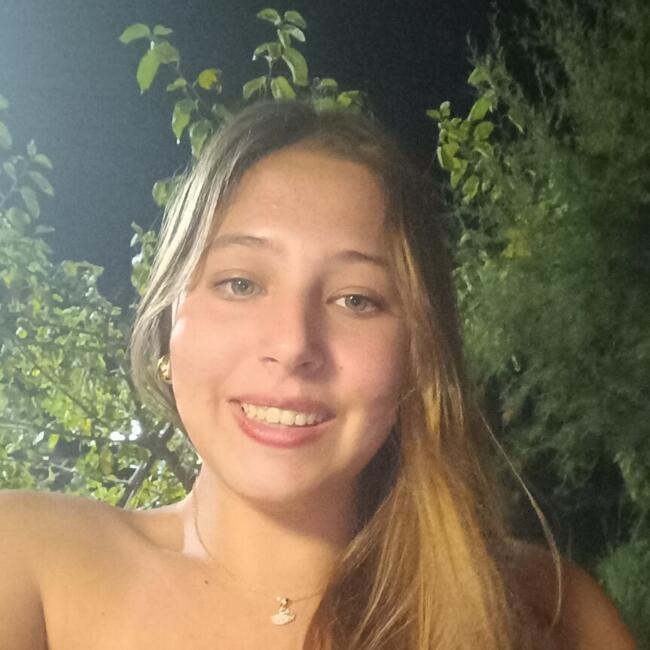 Babysitter in Péfki (Αττική): Κατερίνα