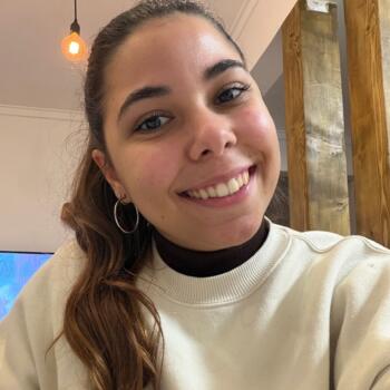 Babysitter em Seixal: Lara