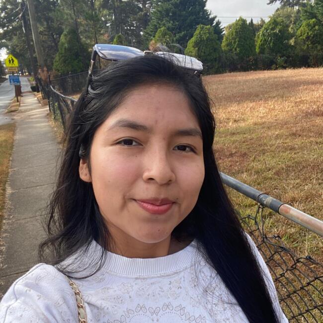 Babysitter in Baltimore: Maria