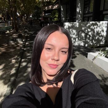 Babysitter in Auckland: Fernanda