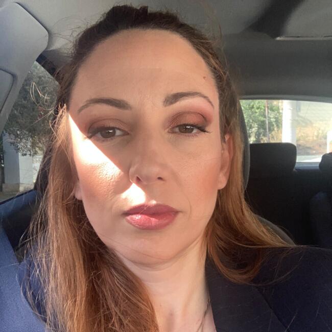 Δουλειά για babysitter στην περιοχή Νίκαια: Δημητρα