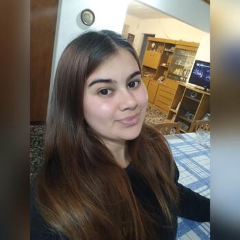 Niñera en San Nicolás de los Arroyos: Florencia