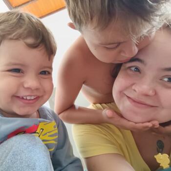 Emprego de babá em Florianópolis: emprego de babá Djenyffer