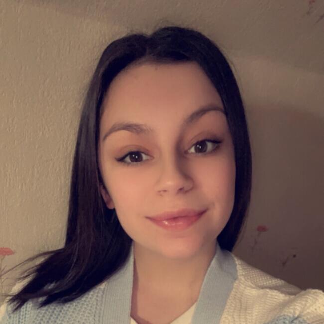 Babysitter in Villermain: Manon