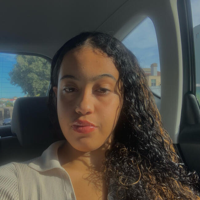 Trabalho de babysitting em Santarém: Luana