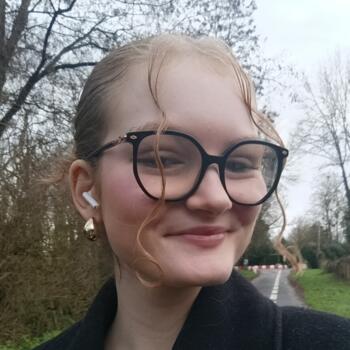 Babysitter in Jouars-Pontchartrain: Eloane