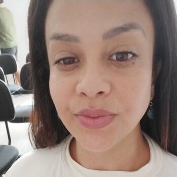 Babysitter Hortolândia: Flávia