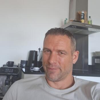 Babysitting job in Veenendaal: babysitting job Ron