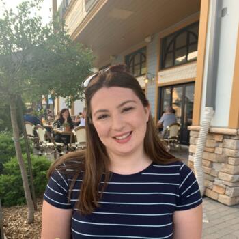 Babysitter in St. Catharines: Julia