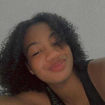 Babysitter Porto Seguro: Amanda