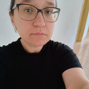Babysitter in Joinville: Paola