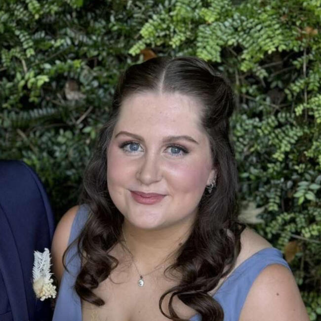 Babysitter in Gosport: Molly