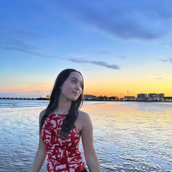 Babysitter in Grosbreuil: Camille