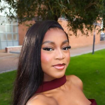 Niñera en Lucan: Sharon