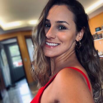Emprego de babá em Xangri lá: emprego de babá Sânla