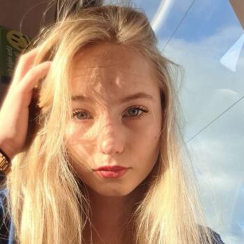 Babysitter in Moeskroen: Jade