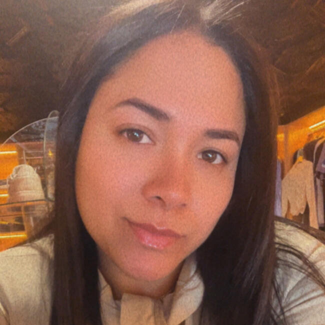 Babysitter in West New York: Pamela Abreu ok