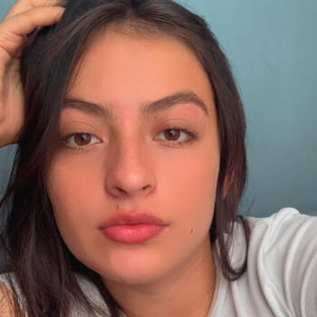 Baby-sitter in Armenia: Maria Camila