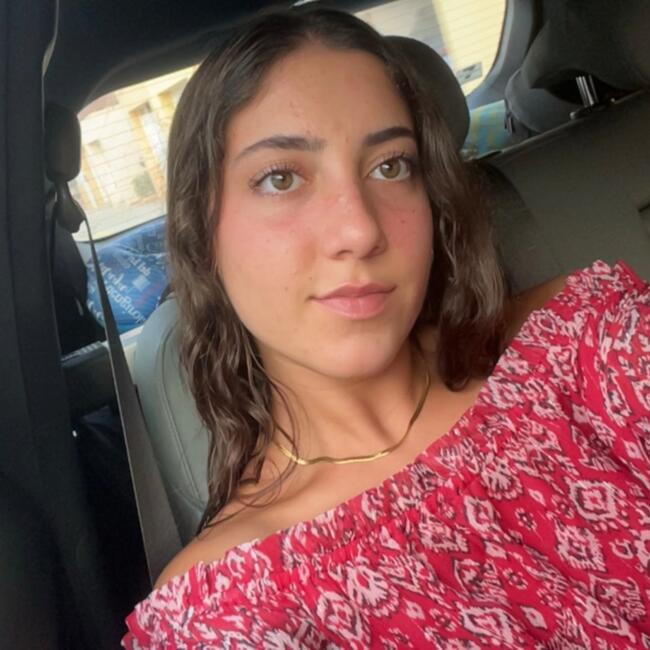 Babysitter in Granada: Candela