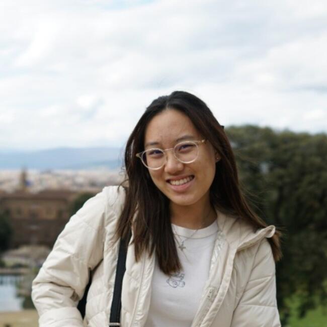 Babysitter in Melbourne: Laetitia