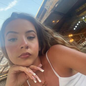 Babysitter in Aboncourt: Océane