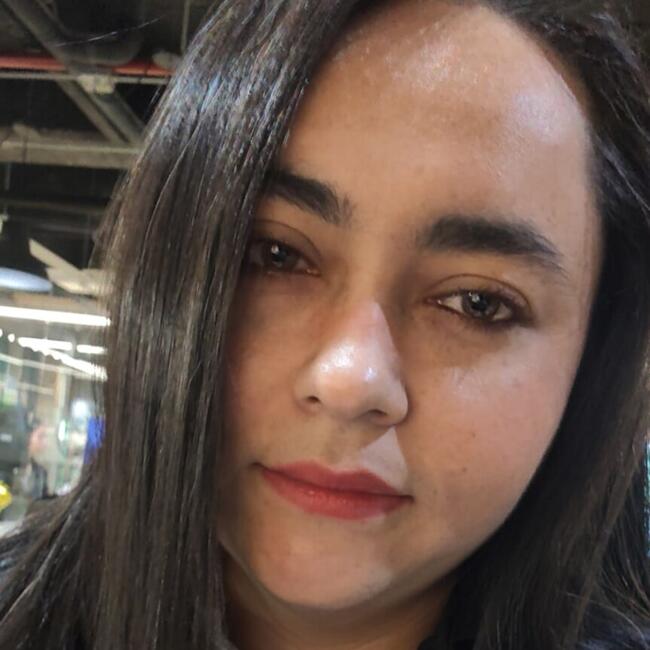 Babysitter in Pereira: Elizabeth
