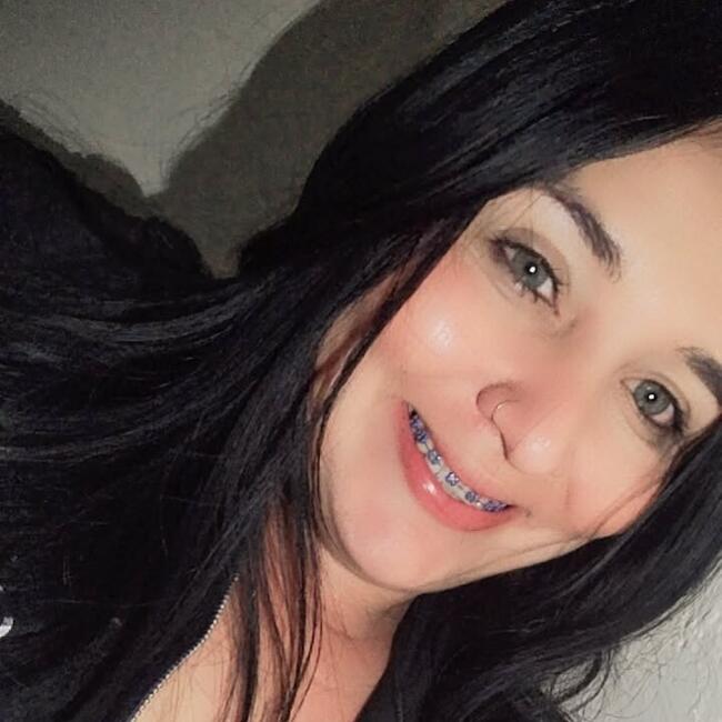Babysitting job in Medellín: Alejandra