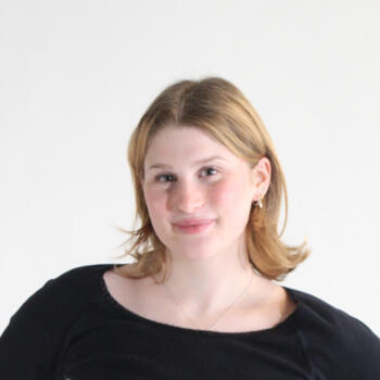 Babysitter in Sydney: Lily