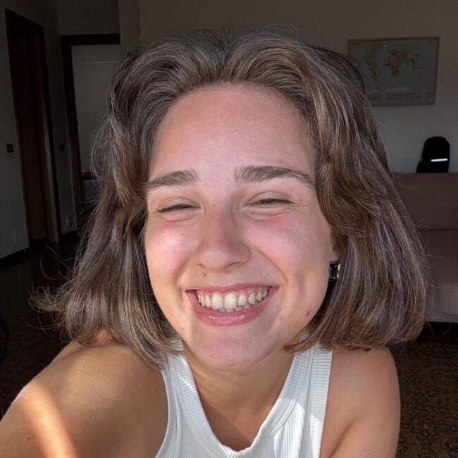 Babysitter in Cerano: Emeli Camile