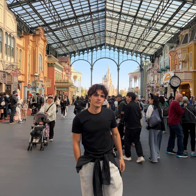 Babysitter in Mitras Poniente: Giancarlo