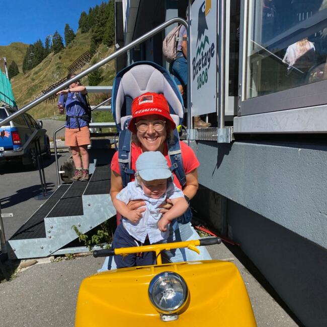 Babysitter Job in Zürich: Cynthia