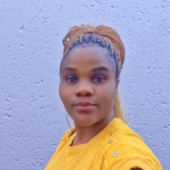 Babysitter in Midrand: Mantombie Petronellah