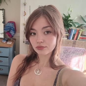 Babysitter in Cardiff: Alana