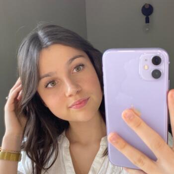 Babysitter in Saint-Bômer-les-Forges: Coline