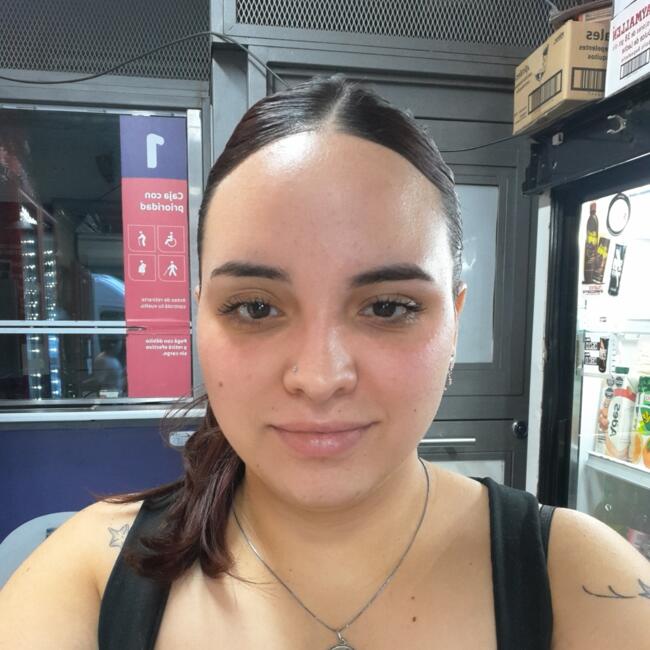 Babysitter in Morón: Keyla