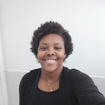 Babysitter in São Gonçalo (São Gonçalo): Thais