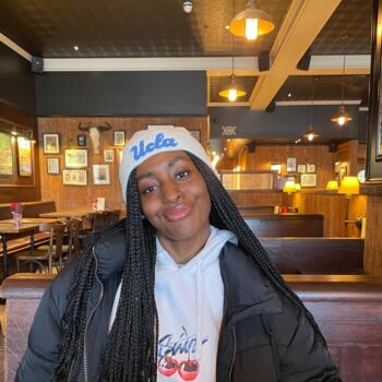 Babysitter Valencia: Alba Inés