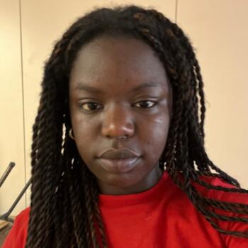 Babysitter in Saint-Nicolas (Wallonie): Kenzy