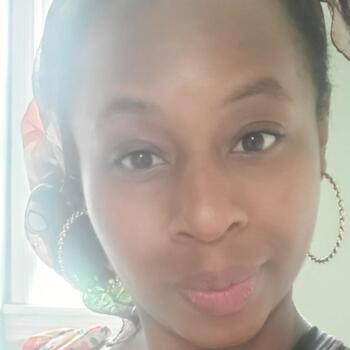 Nanny in Lindenwold: Mariah