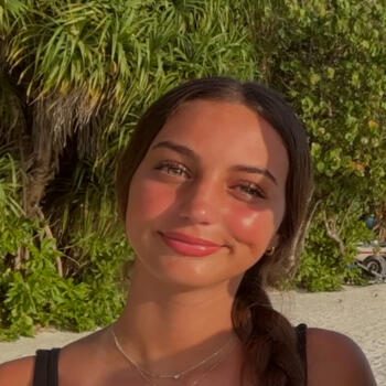 Babysitter in Attard: KRISTA
