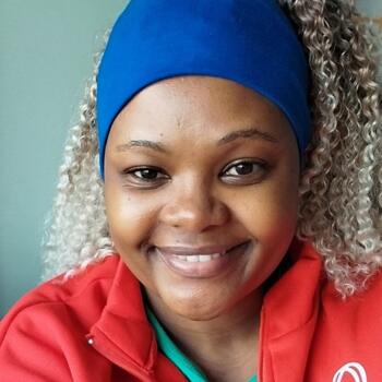 Nanny in Riyadh: Veronica