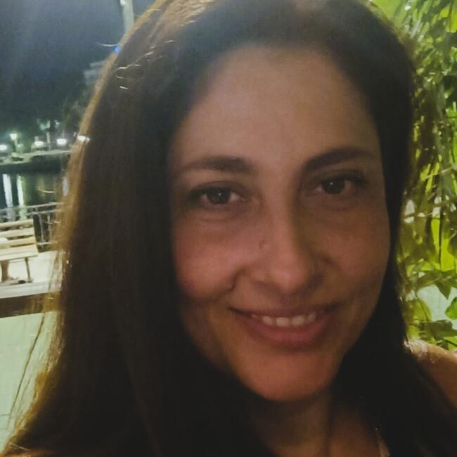 Babysitter in Ágios Stéfanos (Αττική): Maria