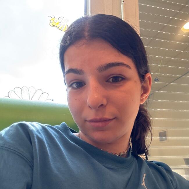 Babysitter in Vanves: Salomé