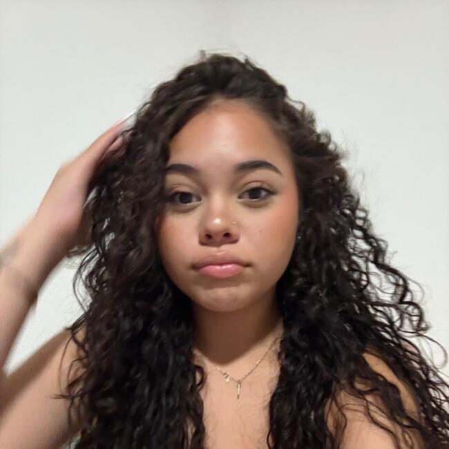 Babysitter in Le Locle: Erykah luna