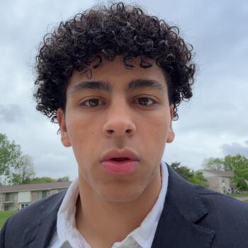 Babysitter in Northville (Michigan): Nader